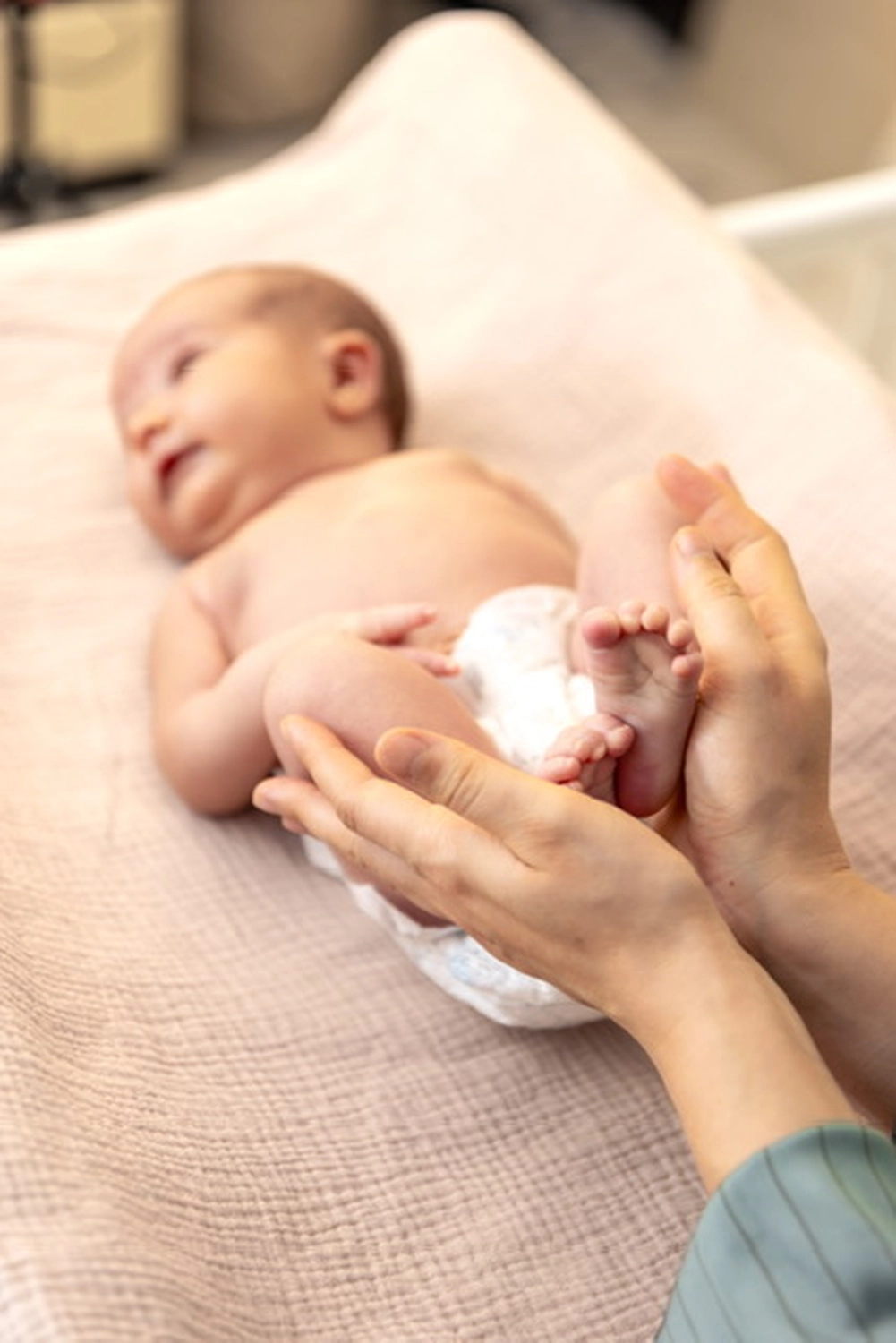 Lena Karpfinge, Hebamme Ergoldsbach Hebamme ,Geburtsvorbereitung ,Schwangerschaft Betreuung ,Wochenbett Betreuung ,Rückbildungskurs ,Beckenbodentraining ,Stillberatung ,Geburtsbegleitung